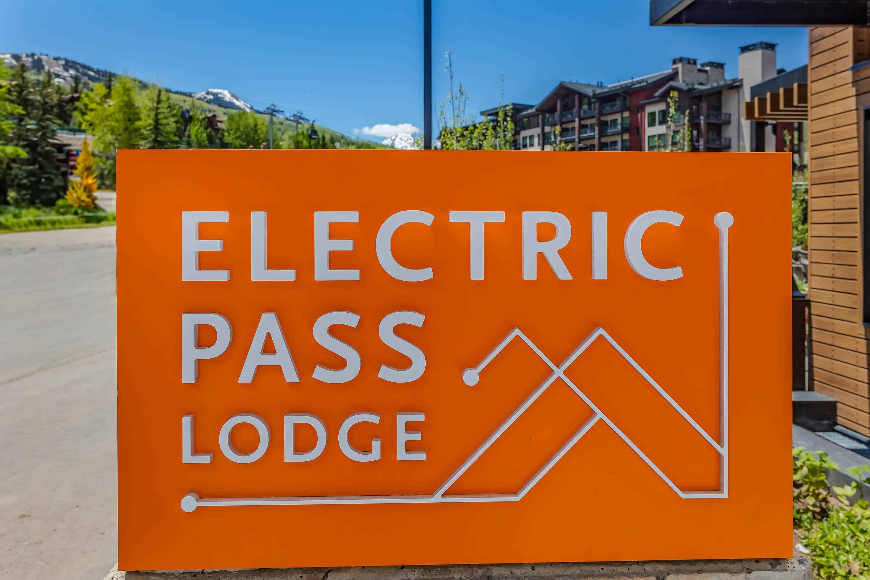 Electric Pass Lodge by Snowmass Mountain Lodging