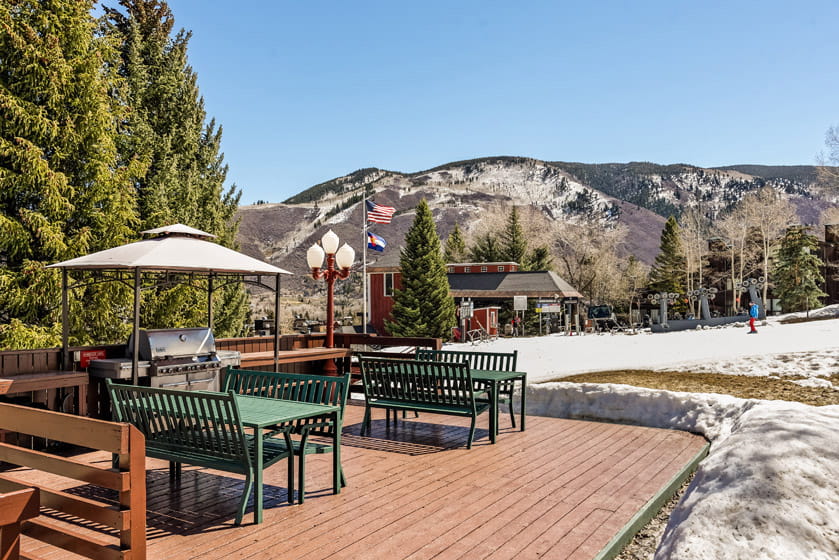 Shadow Mountain Condominiums